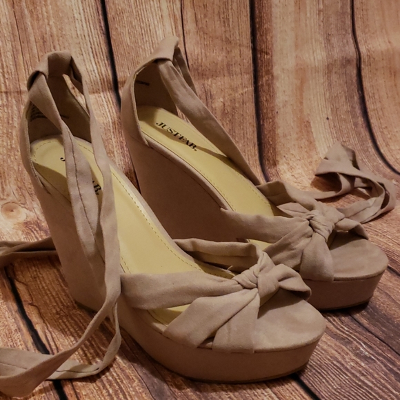JustFab Laycee Wedges - Picture 2 of 6